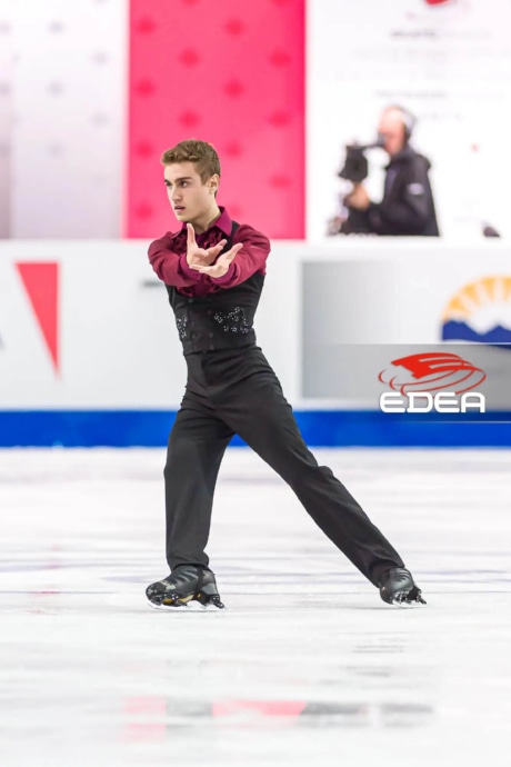 Ice Gallery Skates U.S.